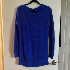 Theory bright blue cashmere sweater. In great condition!